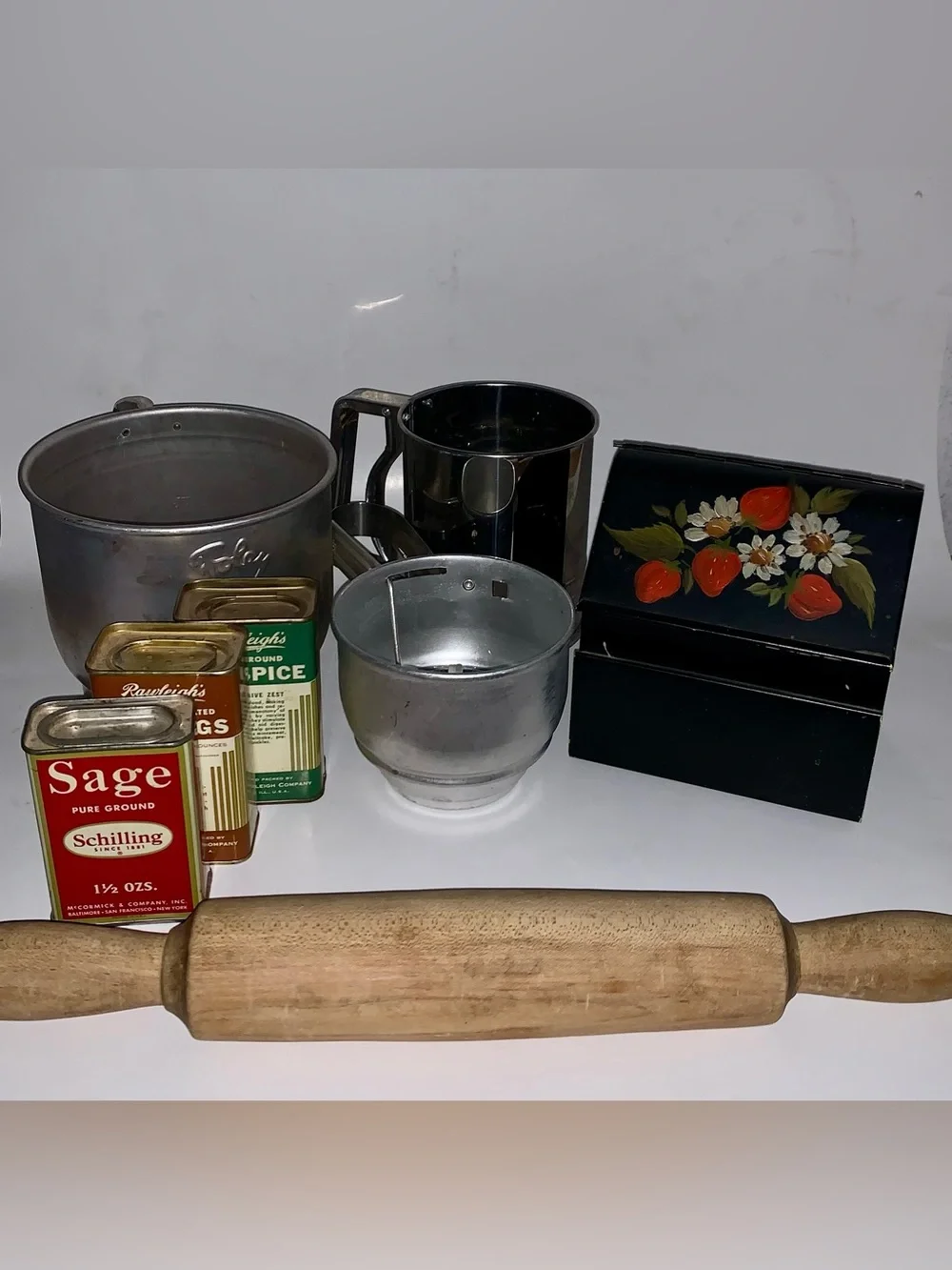 Vintage Kitchen Item LOT